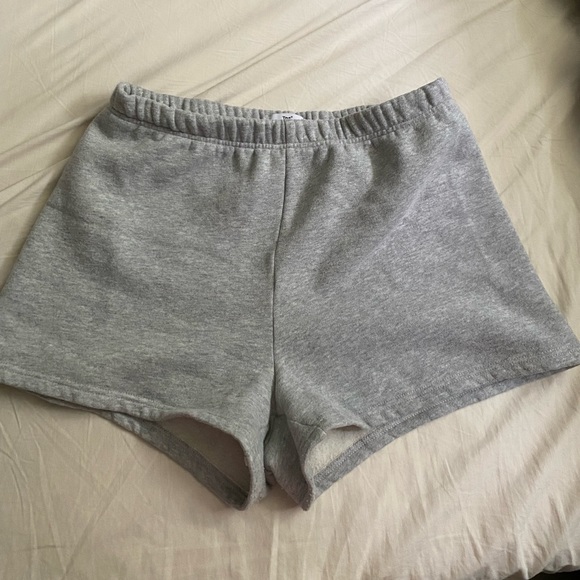 Cozy Fleece Perfect Hi-Rise 3" Sweatshort - Picture 2 of 3